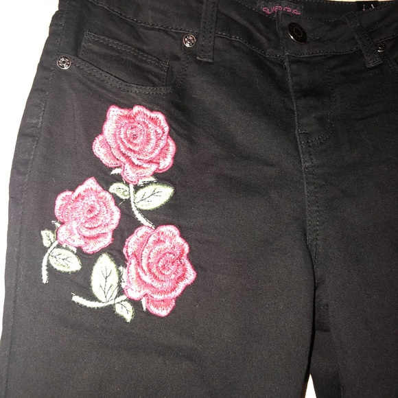 Jeans - Picture 2 of 3